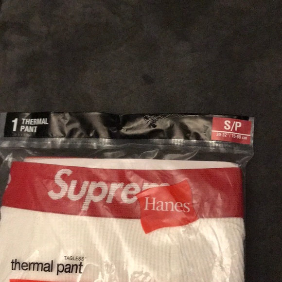 SUPREME - Picture 3 of 3